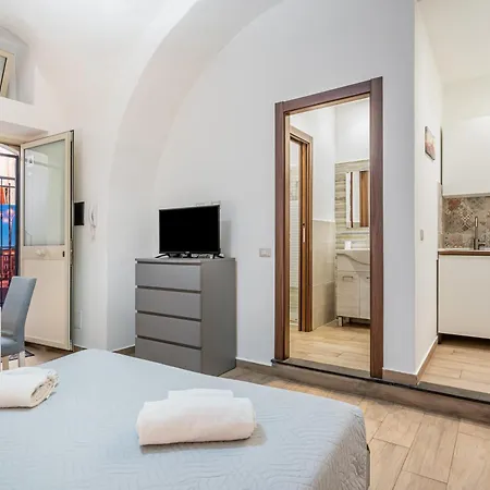Guesthost - Storie Di Lava E L'angolo Dell'elefante Appartement *